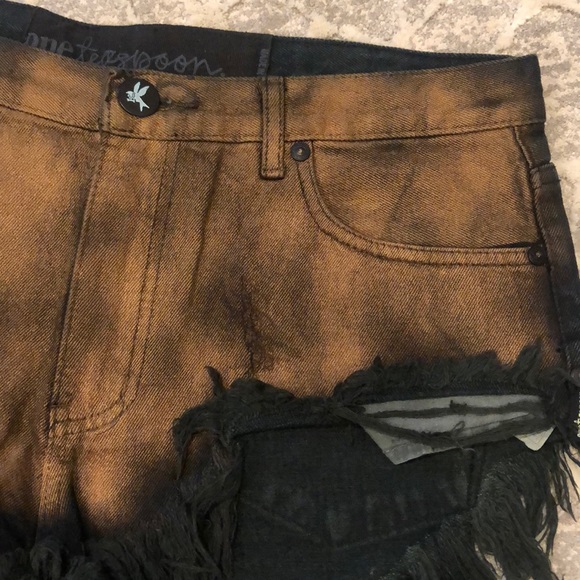 One Teaspoon denim shorts - Picture 3 of 4